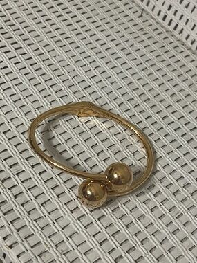 Beautiful Kate Spade New York Golden Girl Rosegold Tone Bypass Balls bracelet